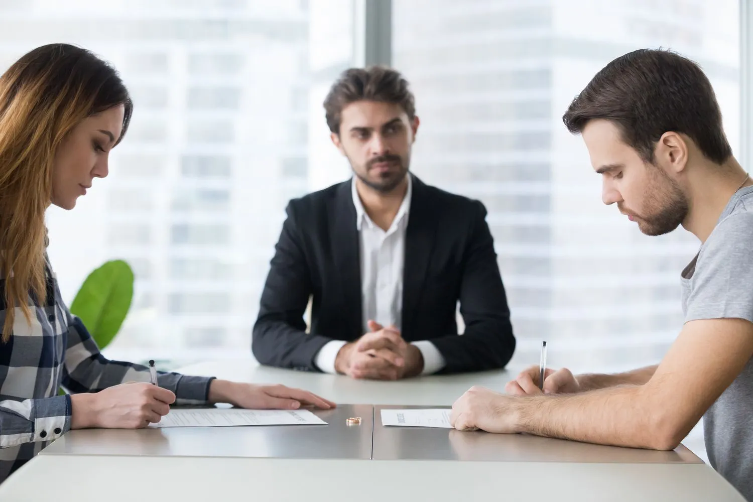 How EH Mediation Guides Couples Toward Fair and Balanced Outcomes Lydney