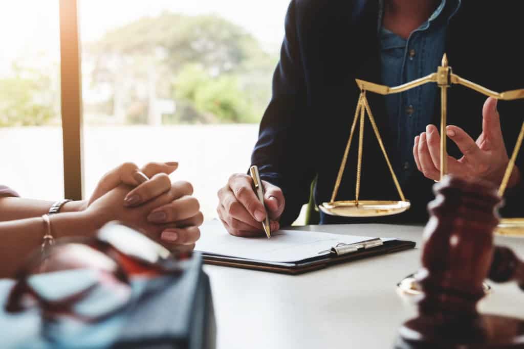 Court Applications vs. Mediation: A Less Stressful Path with EH Mediation Lydney